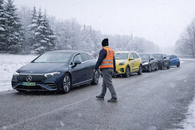 31 auto elettriche portate fino a zero: test reale dell’autonomia invernale in autostrada