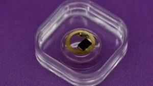 A rice-sized solid-state battery could move smart contact lenses from concept to reality