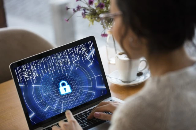 Mobile VPN + Tor: Does It Really Make You Invisible, or Is It a Dangerous Illusion?