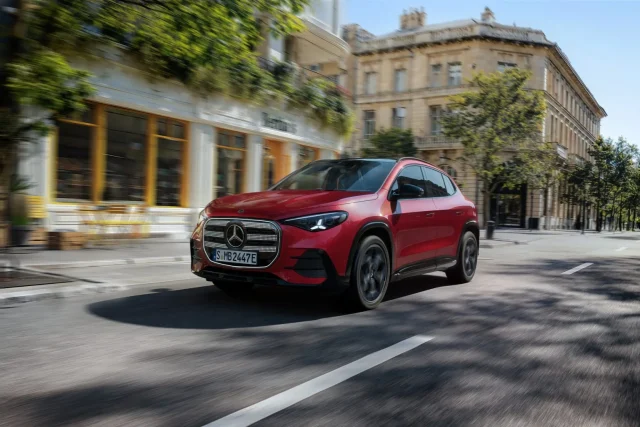 Mercedes’ New Electric GLA Turns the Urban SUV Into a Software-Defined Luxury Device